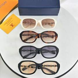 Picture of Louis Vuitton Sunglasses _SKUfw77118919fw